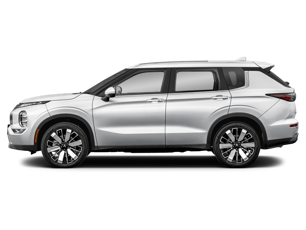 2025 Mitsubishi Outlander SE photo 3