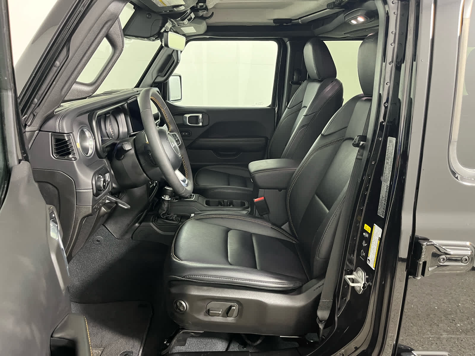 2024 Jeep Wrangler 4-Door Sahara 4x4