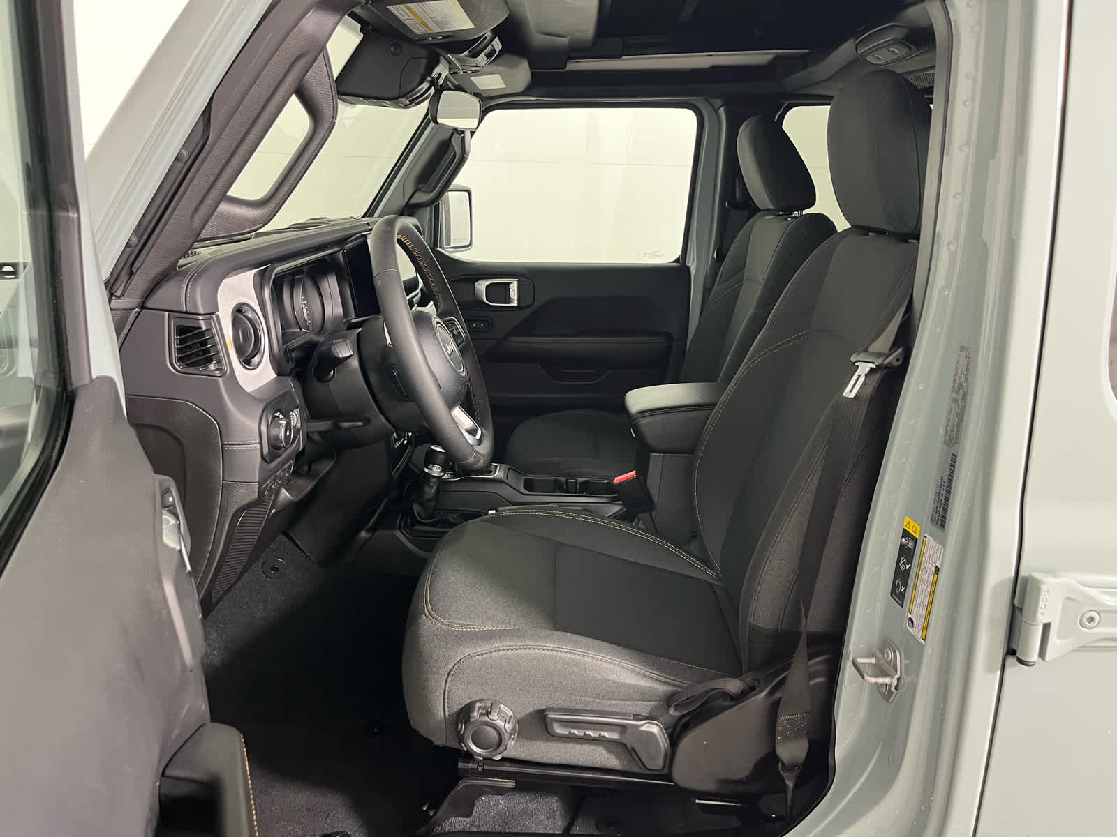 2024 Jeep Wrangler 4-Door Sahara 4x4