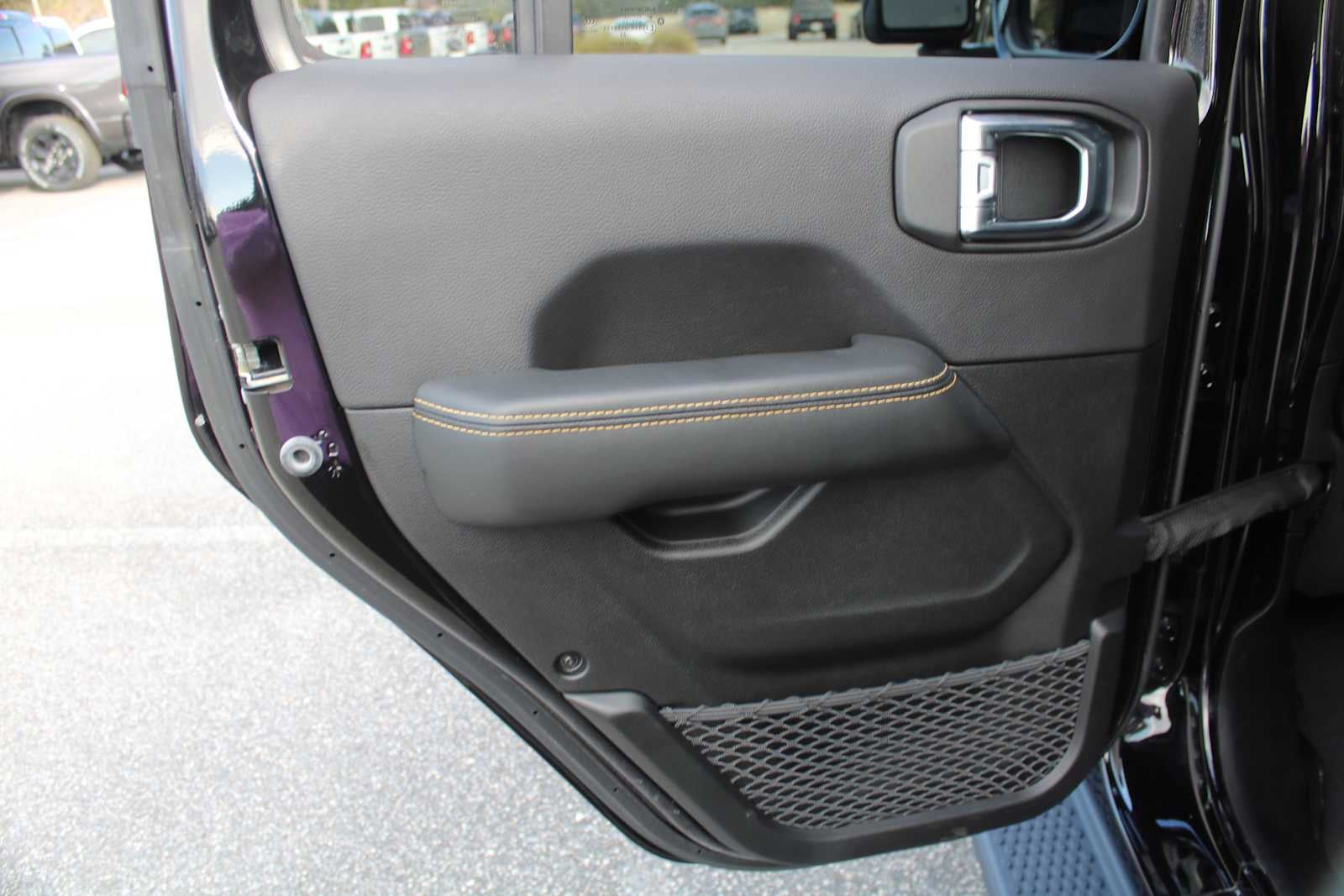 2024 Jeep Wrangler 4-Door Sahara 4x4