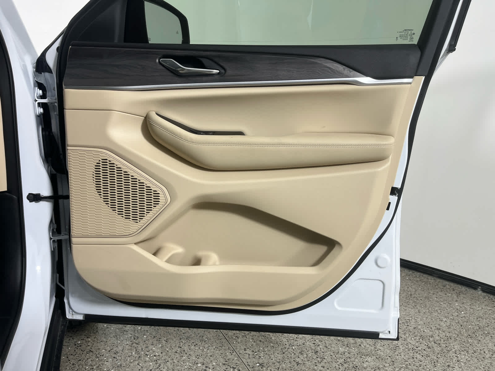 2025 Jeep Grand Cherokee L Limited 4x2