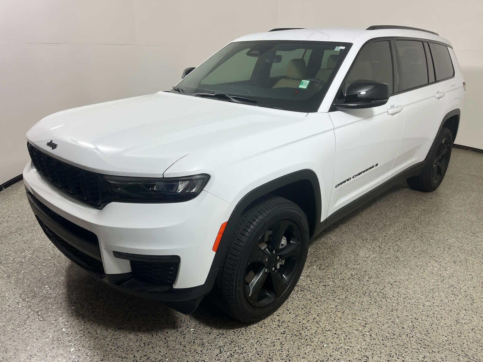 2025 Jeep Grand Cherokee L Limited 4x2