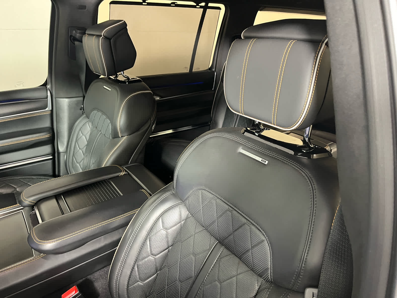 2024 Jeep Grand Wagoneer Series III Obsidian 4x4