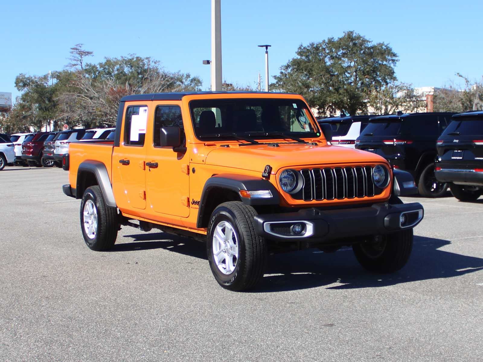 2025 Jeep Gladiator Sport