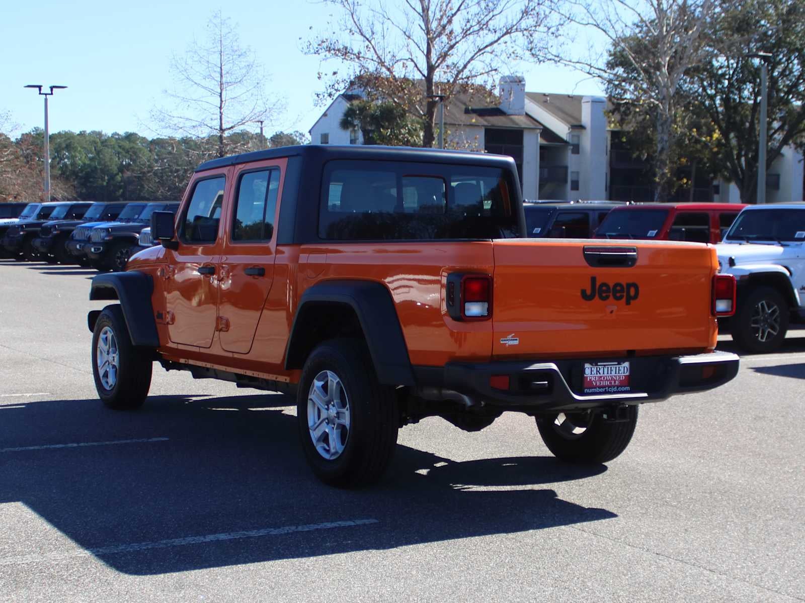2025 Jeep Gladiator Sport photo 3