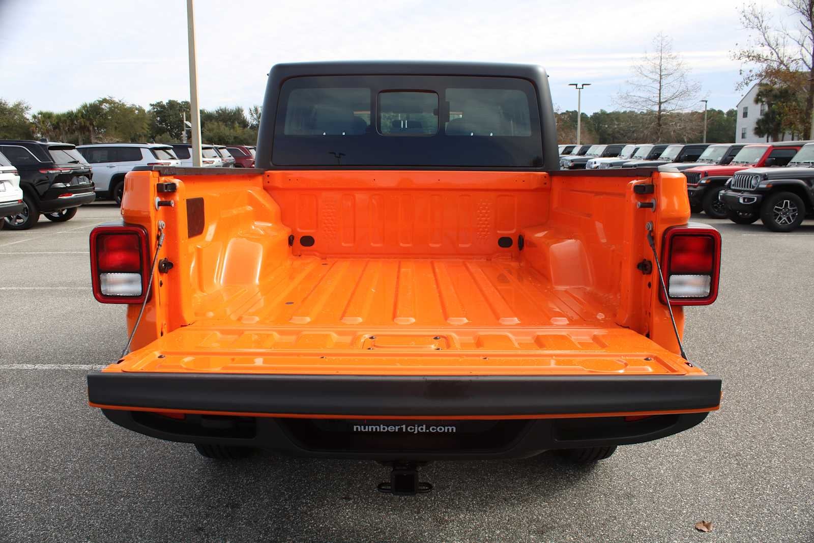 2025 Jeep Gladiator Sport