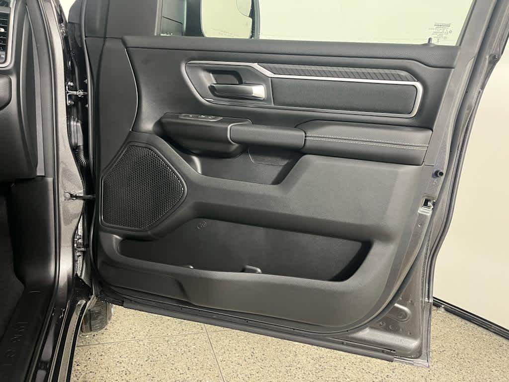 2026 RAM 1500 Big Horn Crew Cab 4x4 5'7' Box