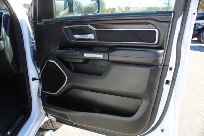 2022 RAM 1500 Laramie Crew Cab 4x4 5'7' Box