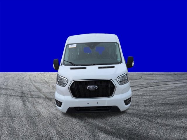 2023 Ford Transit Passenger Wagon XLT