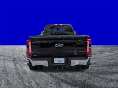 2026 Ford Super Duty F-450 DRW LARIAT