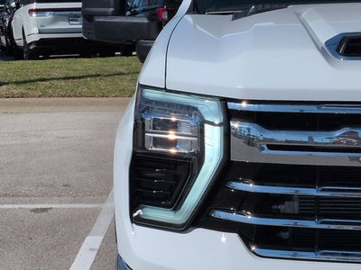 2025 Chevrolet Silverado 3500HD LTZ