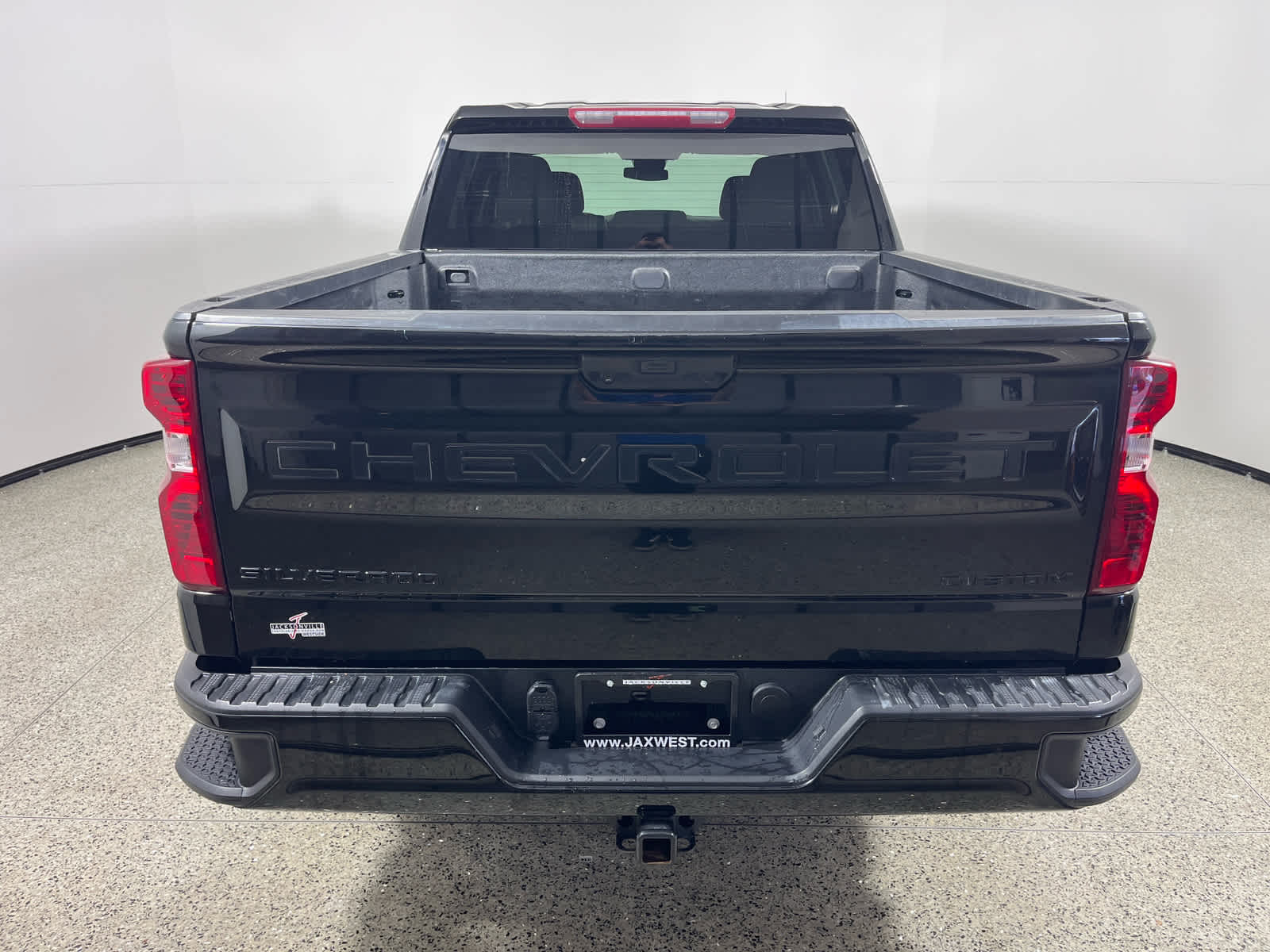 2024 Chevrolet Silverado 1500 2WD Crew Cab Short Bed Custom
