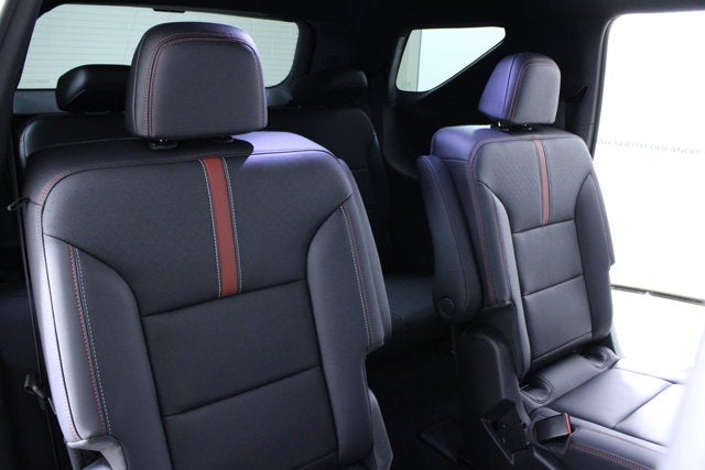 2025 Chevrolet Traverse FWD RS