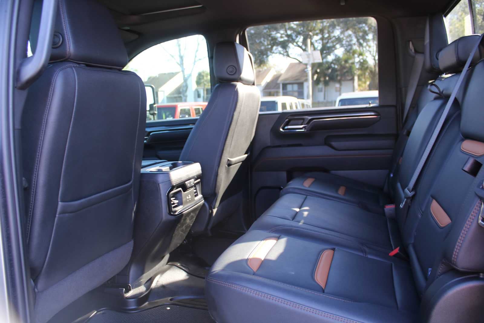 2024 GMC Sierra 2500HD 4WD Crew Cab Standard Bed AT4