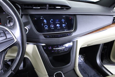 2018 Cadillac XT5 Luxury AWD