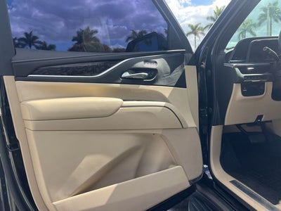 2022 Cadillac Escalade Premium Luxury