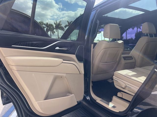 2022 Cadillac Escalade Premium Luxury