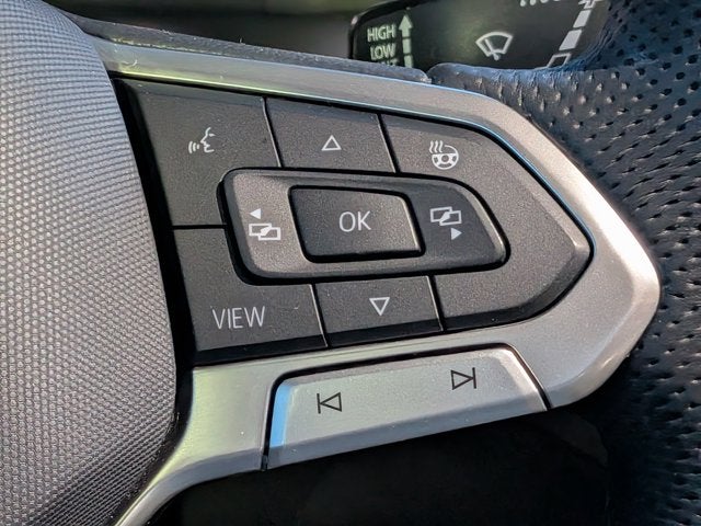 2023 Volkswagen Atlas Cross Sport 3.6L V6 SEL Premium R-Line