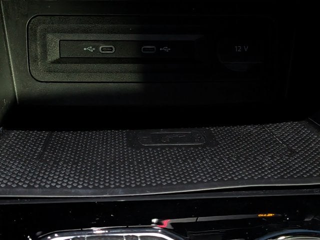 2023 Volkswagen Atlas Cross Sport 3.6L V6 SEL Premium R-Line