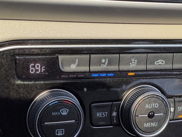 2021 Volkswagen Atlas 3.6L V6 SEL Premium