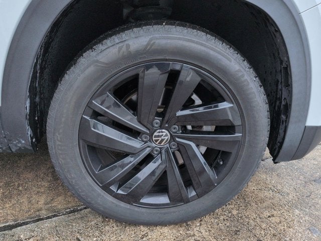 2022 Volkswagen Atlas Cross Sport 3.6L V6 SE with Technology