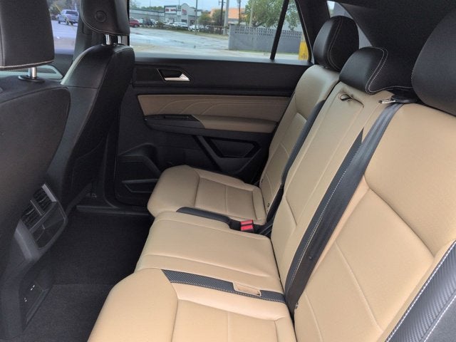2022 Volkswagen Atlas Cross Sport 3.6L V6 SE with Technology