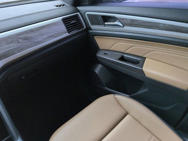 2022 Volkswagen Atlas Cross Sport 3.6L V6 SE with Technology