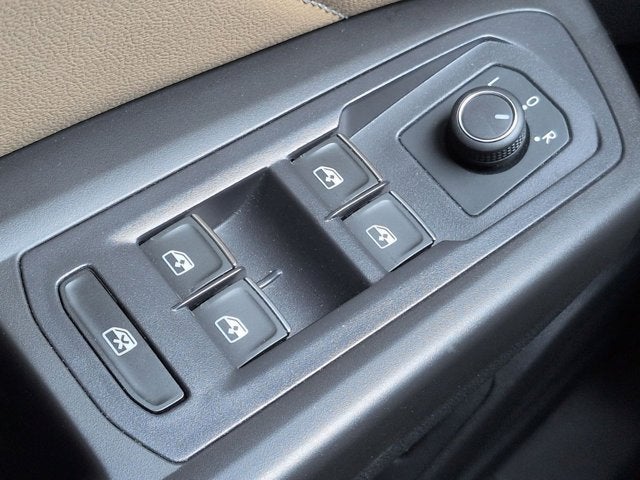 2022 Volkswagen Atlas Cross Sport 3.6L V6 SE with Technology