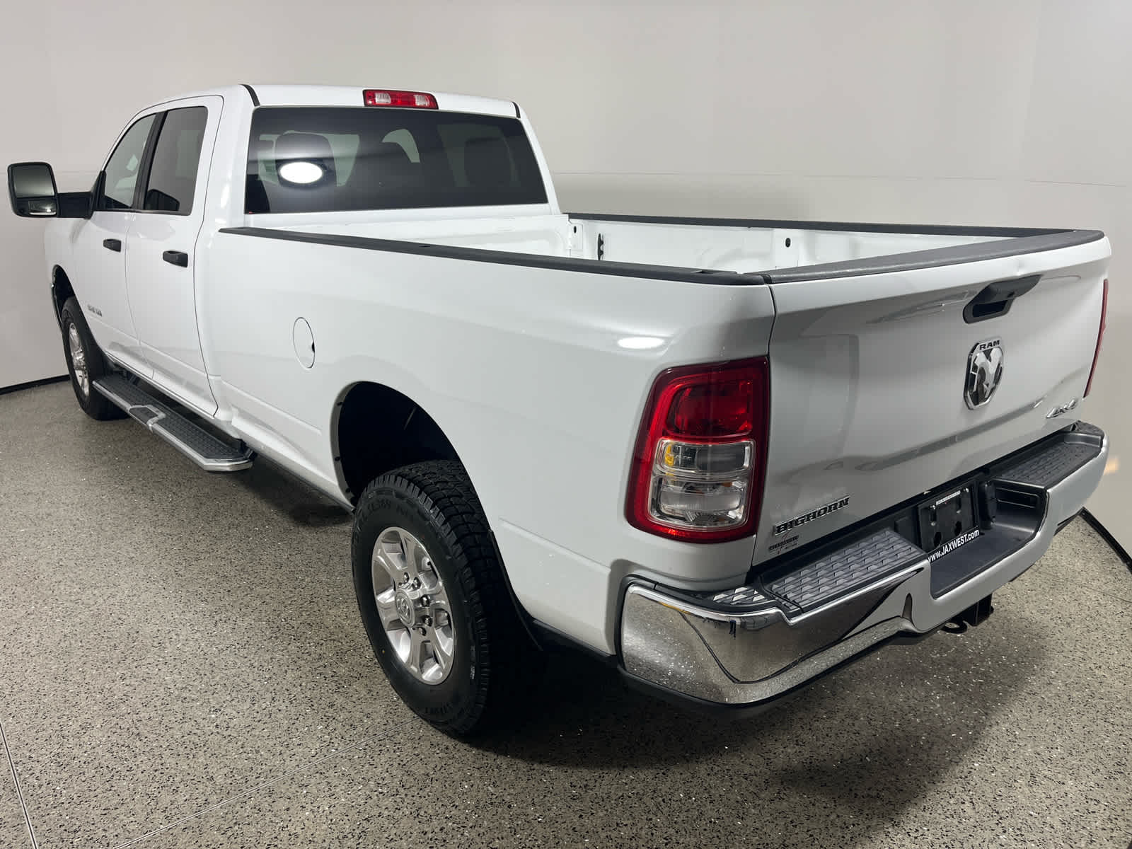 2024 RAM 2500 Big Horn Crew Cab 4x4 8' Box