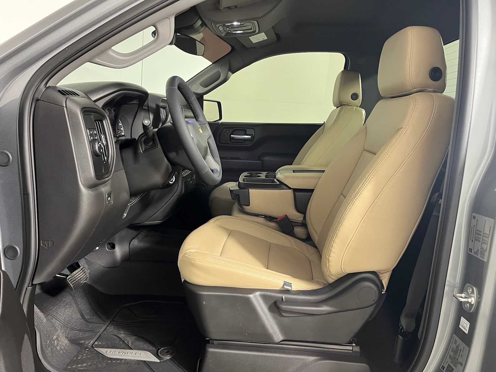 2025 Chevrolet Silverado 1500 2WD Regular Cab Standard Bed WT