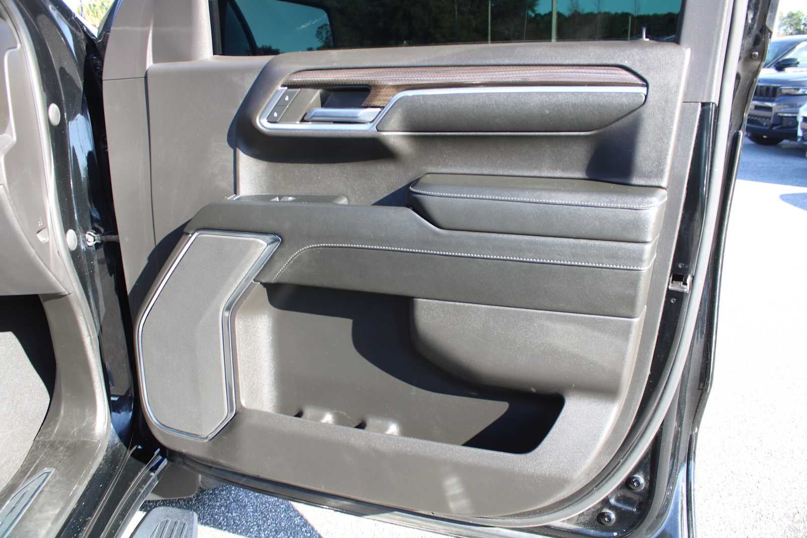 2023 Chevrolet Silverado 1500 4WD Crew Cab Standard Bed LT