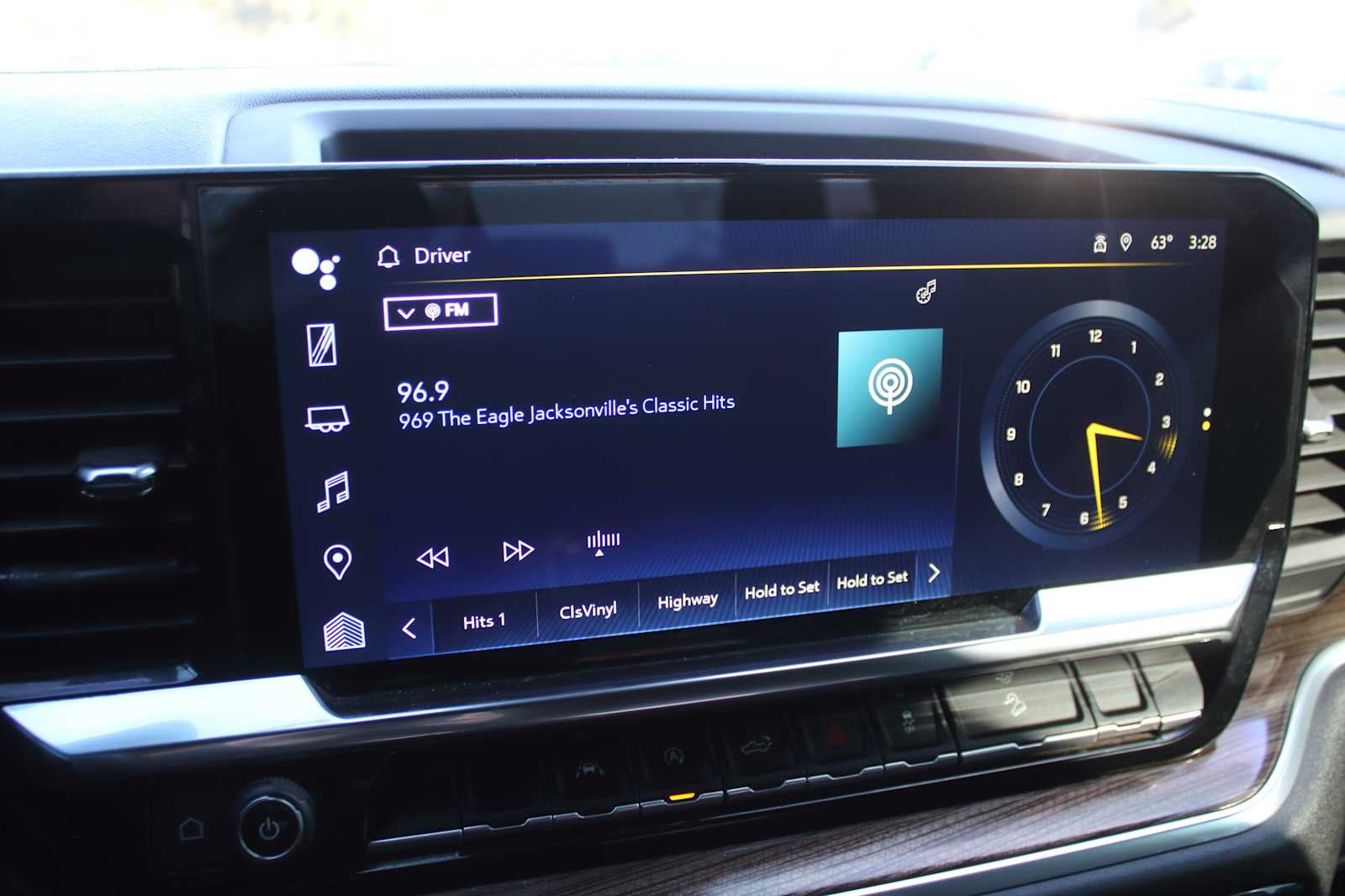 2023 Chevrolet Silverado 1500 4WD Crew Cab Standard Bed LT