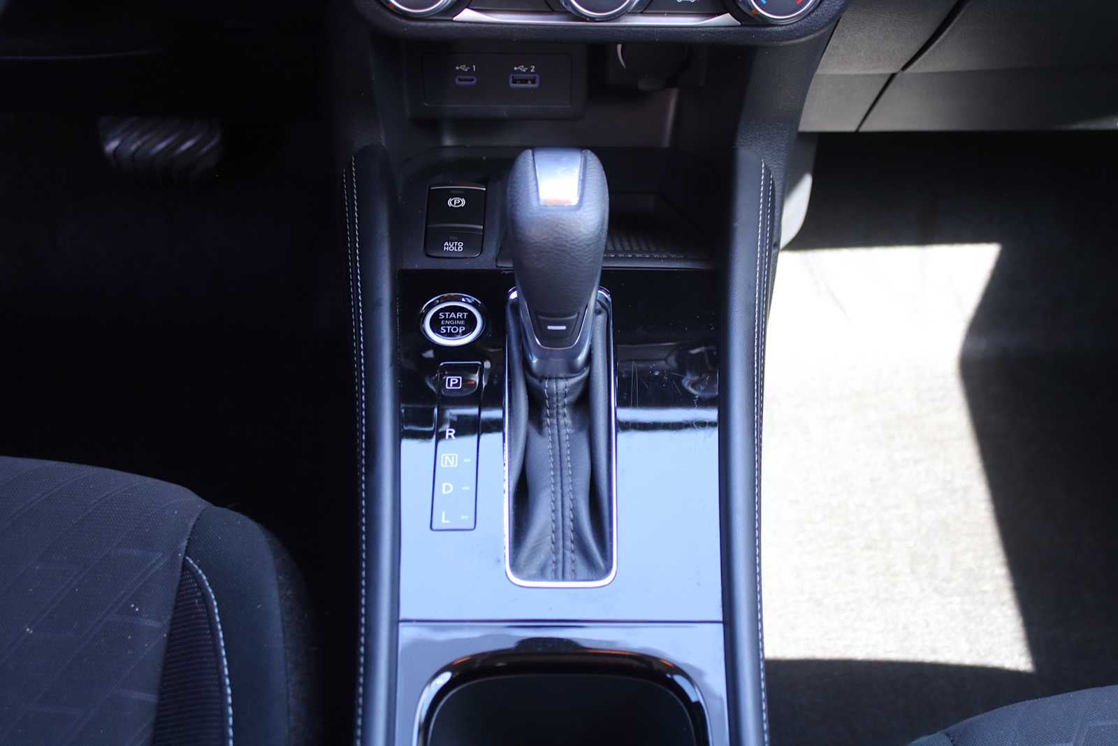 2024 Nissan Kicks SV Xtronic CVT