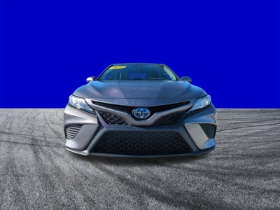2020 Toyota Camry SE