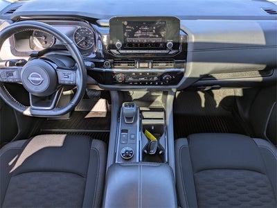 2023 Nissan Pathfinder SV