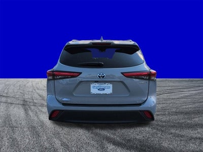 2022 Toyota Highlander Hybrid Bronze Edition