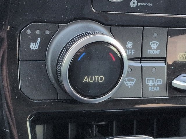 2022 Toyota Highlander Hybrid Bronze Edition