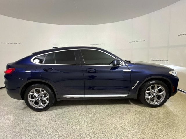 2023 BMW X4 xDrive30i