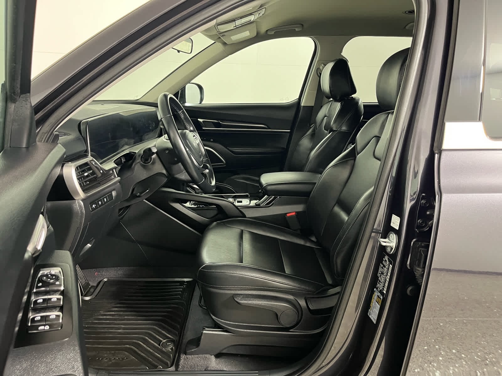 2025 Kia Telluride LX