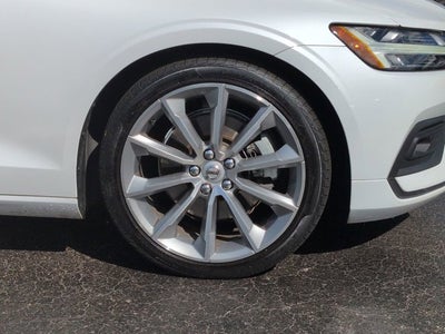 2021 Volvo S60 Momentum
