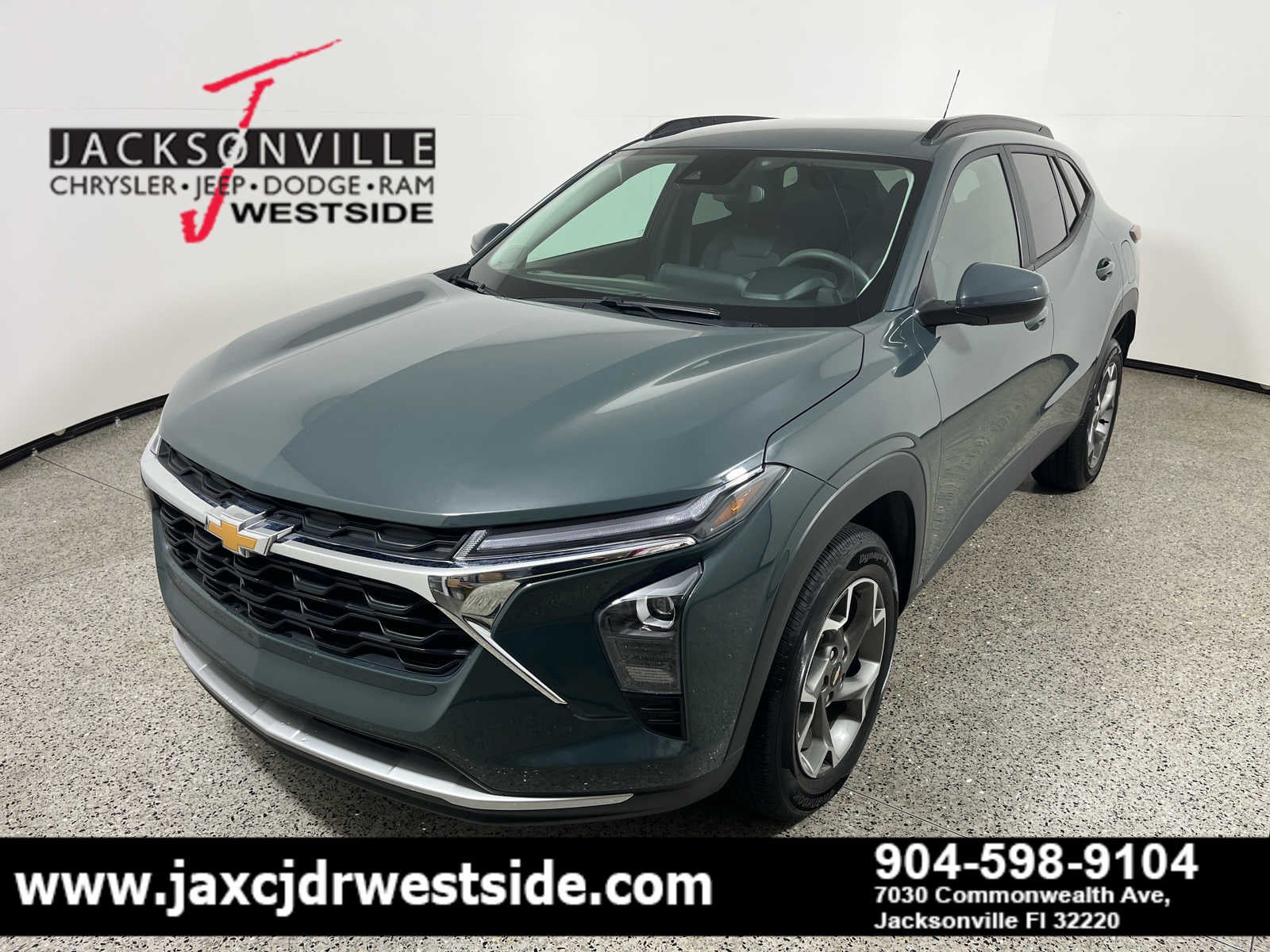 2025 Chevrolet Trax FWD LT