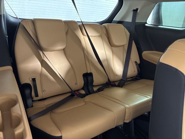 2023 Kia Carnival LX