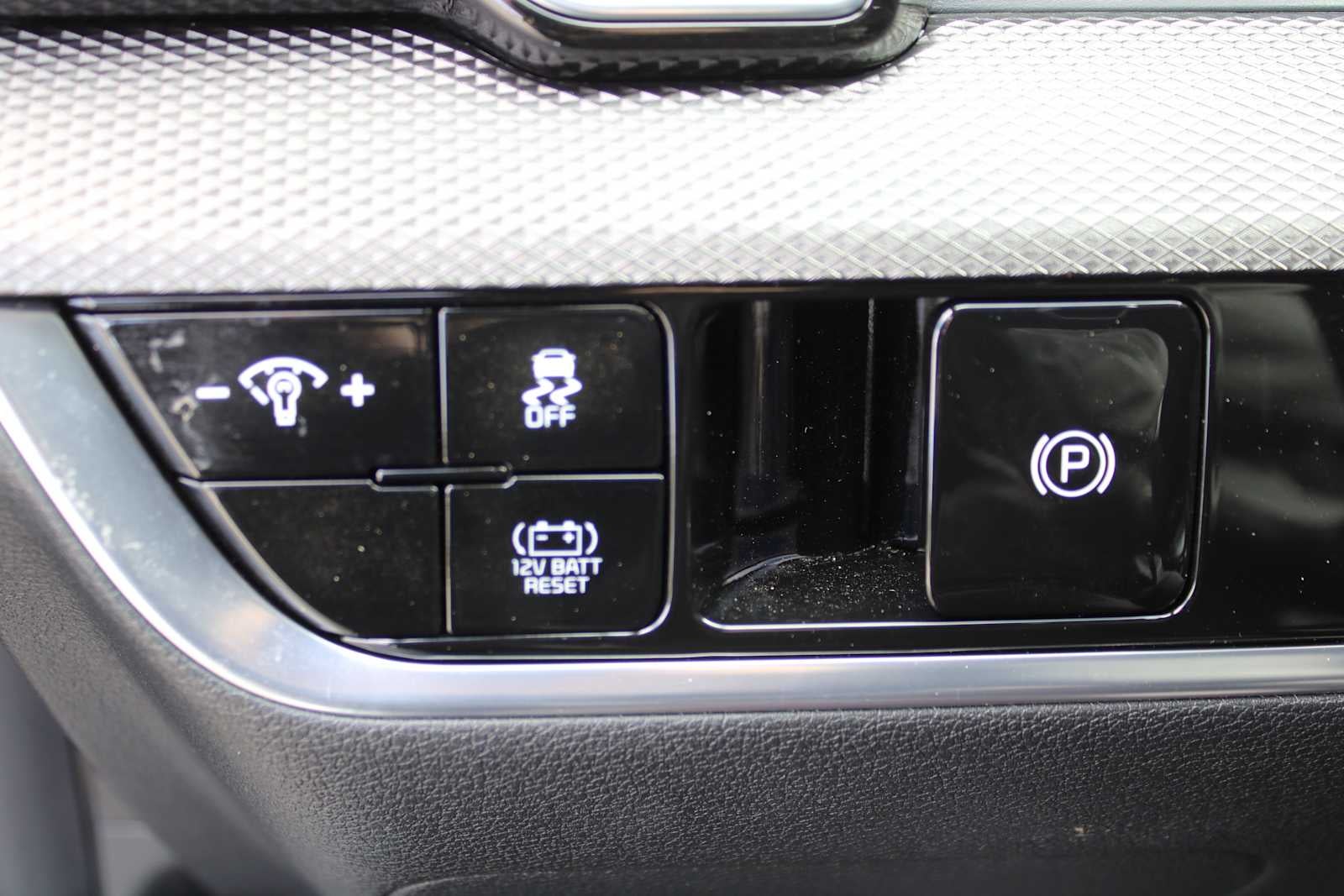 2025 Kia Sportage Hybrid LX