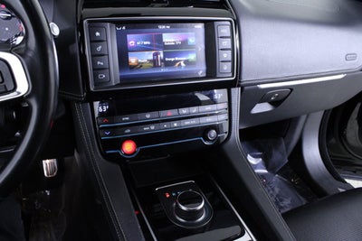 2018 Jaguar F-PACE S