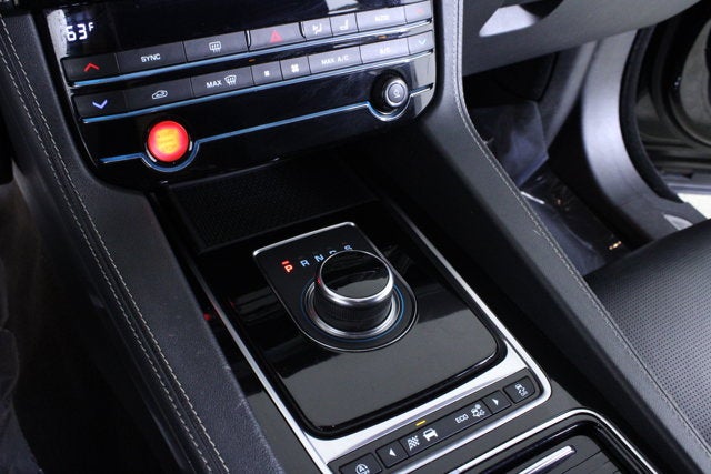 2018 Jaguar F-PACE S