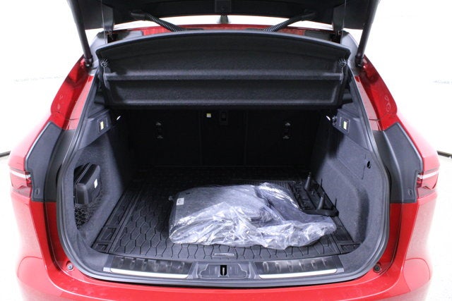 2026 Jaguar F-PACE R-Dynamic S