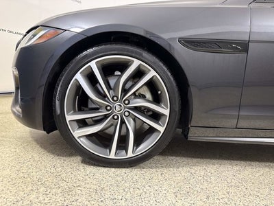 2024 Jaguar XF R-Dynamic SE