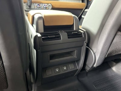 2023 Land Rover Defender X-Dynamic SE