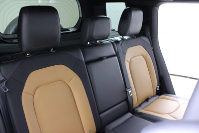 2023 Land Rover Defender X-Dynamic SE