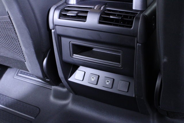 2023 Land Rover Defender X-Dynamic SE